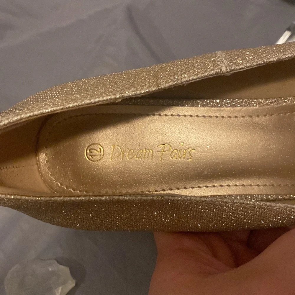 Dream Pairs Heels - Picture 3 of 7